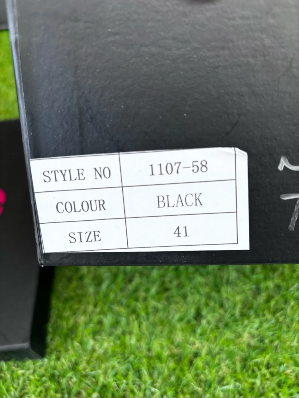 Women’s Pucciani Black and white Leather Slip-On Sneakers, very lightweight